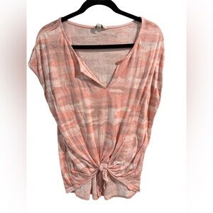 Casual Pink Camouflage Tie-Front Women's Tee